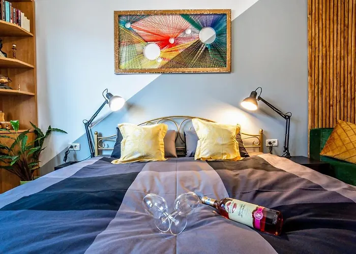 Lux Rooftop W. Large Sea View Terrace 아파트